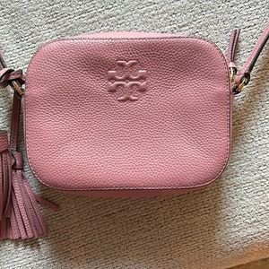 TORY BURCH Leather THEA Camera Bag Crossbody Shoulder Bag Tassels